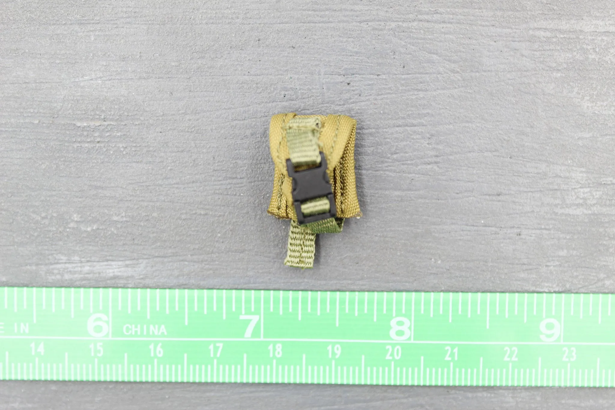 Marc A. Lee - Seal Team 3 - Tan MOLLE Plate Carrier & Pouch Set