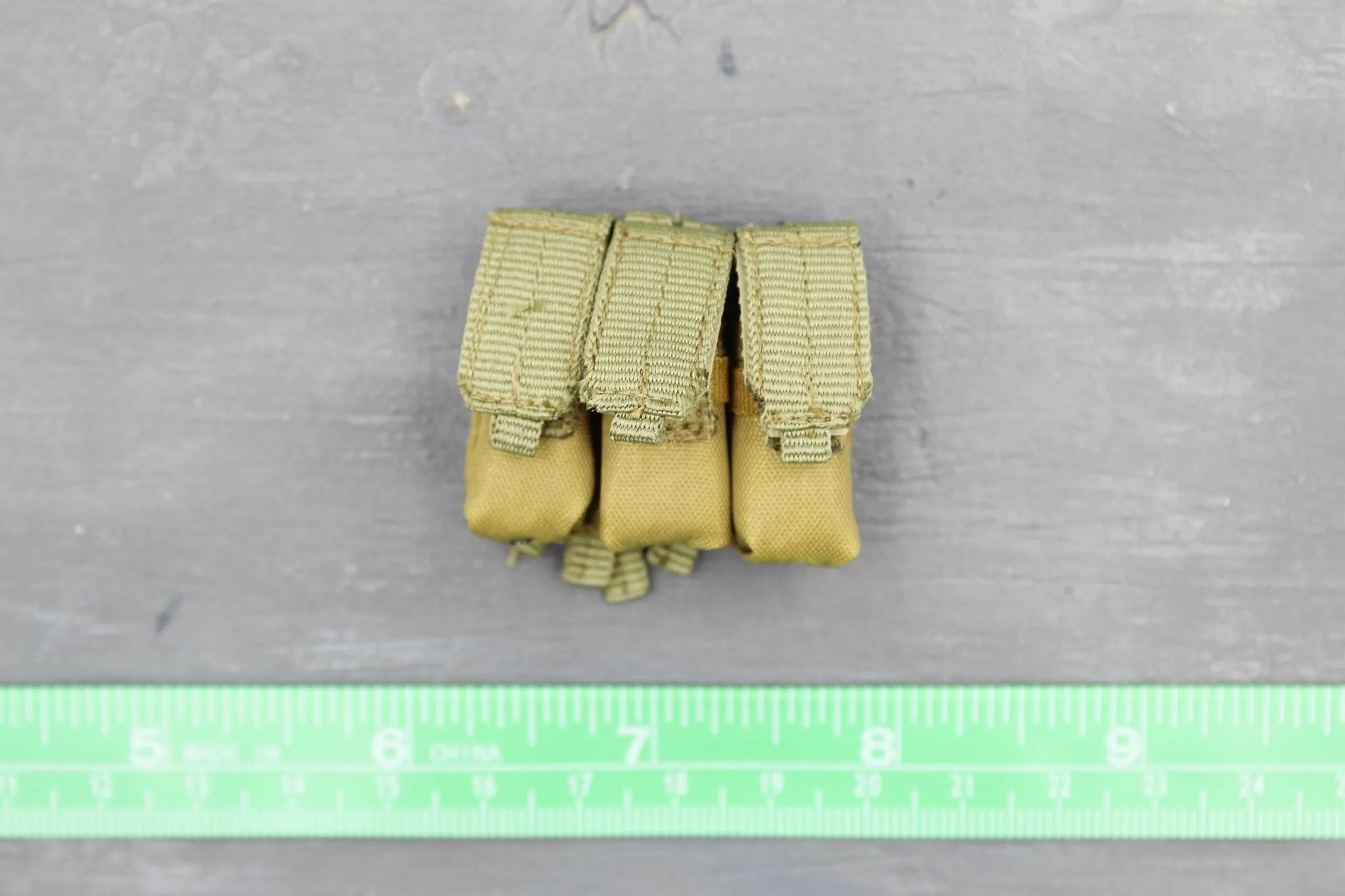 Marc A. Lee - Seal Team 3 - Tan MOLLE Plate Carrier & Pouch Set
