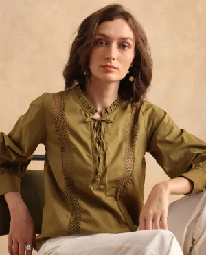 Rareism Women Penla Light Green Poplin Fabric Cuffed Sleeve V-Neck Tie-Up Closure Regular Fit Plain Top